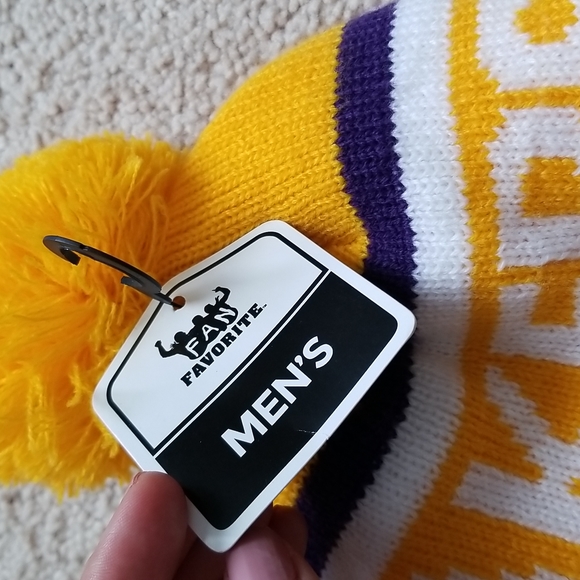 Lakers Knit Beanie NWT - Picture 3 of 5